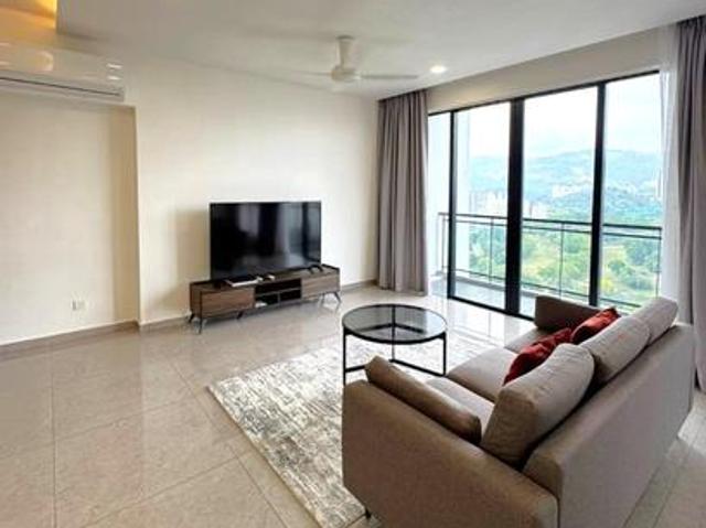High floor corner unit fully furnished movein condition