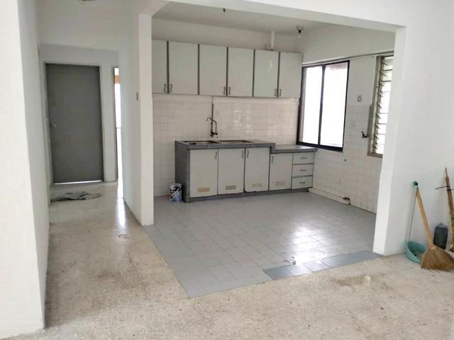 High Floor Corner Unit Taman Seri Damai Batu Lanchang