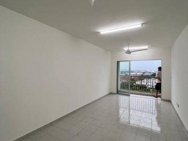 HIGH FLOOR 1000 Sqft Pangsapuri Aranda Bukit Rimau Kota Kemuning