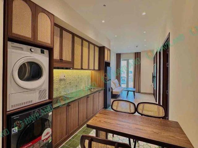 HIGH FLOOR 2BR APARTMENT WITH BALCONY TUY LY VUONG STREET