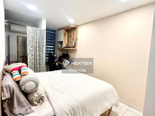 High Floor 3 Bedrooms Apartment For Sale @ Bukit Indah w 2 Parking Lots
