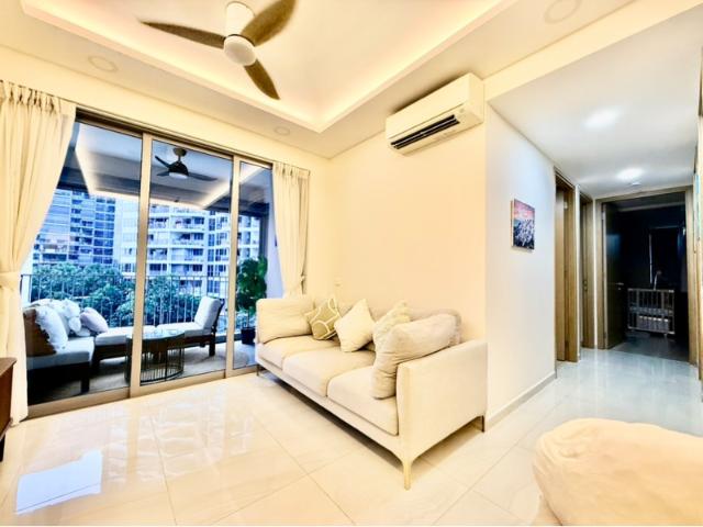 High Park Residences Condominium For Sale, $1,640,000, 3 Bed 3 Bath 980 sqft $1,673.00 psf