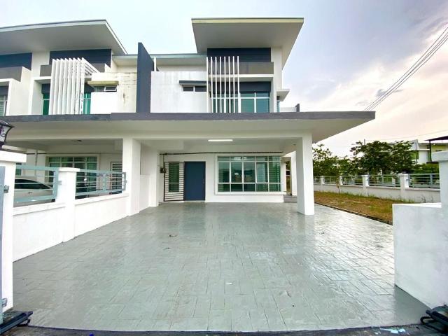 [High REBATE 30%] CORNER Freehold 2 Storey 25x85 Terraced ] GAJI 4K APPLY @ SEPANG