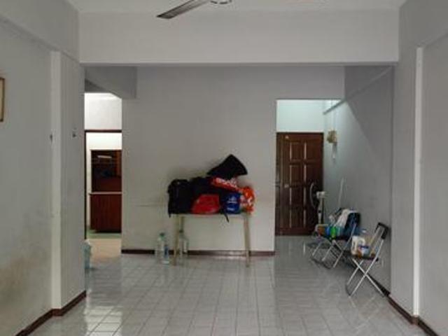 High rental Ground Floor Sri Kerjaya Apartment Glenmarie