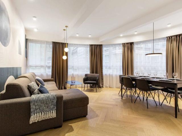 High standing apartment Muette