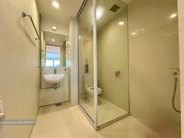 High Street Centre D6, Apartment