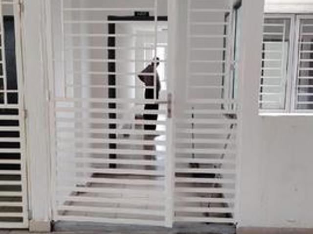 Highest Floor Corner UnitPalm Garden Apartment 1043 sqft3R2B1park