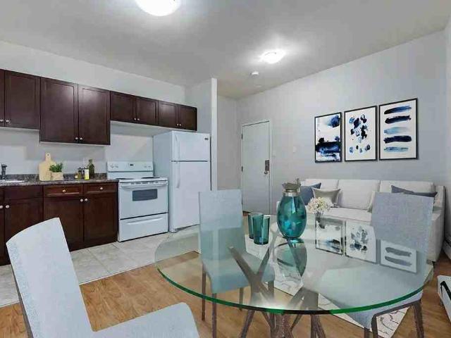 Highfield Apartments 1 Bedroom Apartment for Rent at 1601 Broad St, Regina, SK S4P 1X3 Core
