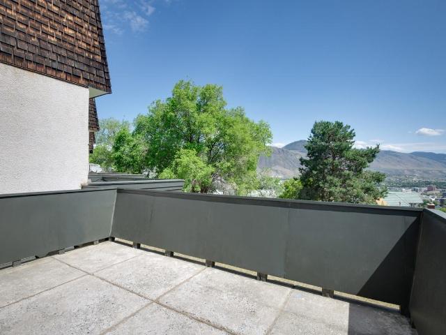 Highland Villas Studio Apartment for Rent at 380 Pemberton Terr, Kamloops, BC V2C 1T4 Sahali