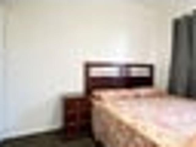 Highland Park, 3 bedrooms, $690 pw