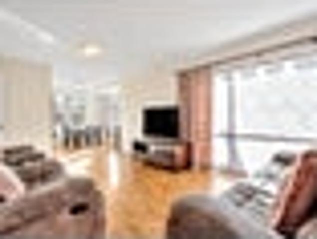 Highland Park, 3 bedrooms, $750 pw