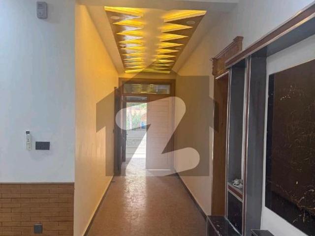 Highly coveted 500 Square Yards House Is Available In G 11 For rent G 11