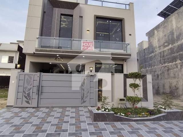Highly coveted 5 Marla House Is Available In Faisal Town F 18 For sale
