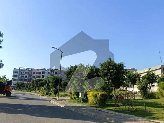 Highly coveted 700 Square Feet Residential Plot Is Available In Top City 1 Block C For sale