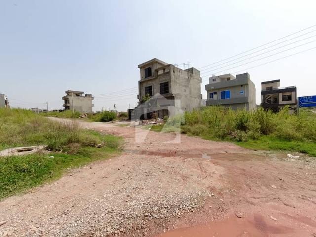 Highly Coveted 1000 Square Feet Residential Plot Is Available In I 11/2 For Sale