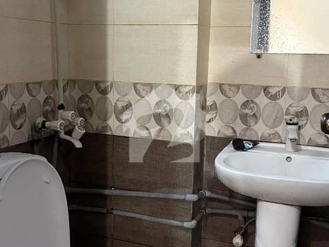 Highly Coveted 1200 Square Feet Flat Is Available In DHA Phase 5 For Sale