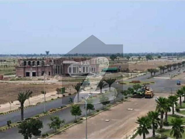 Highly coveted Prime Location 5 Marla Residential Plot Is Available In Royal Palm City For sale