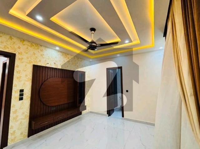 Highly coveted Prime Location 10 Marla House Is Available In Citi Housing Society For sale Citi Housing Society