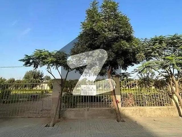 Highly coveted Prime Location 120 Square Yards Residential Plot Is Available In Al Noor Multipurpose Cooperative Society Limited Sector 54 A For sale