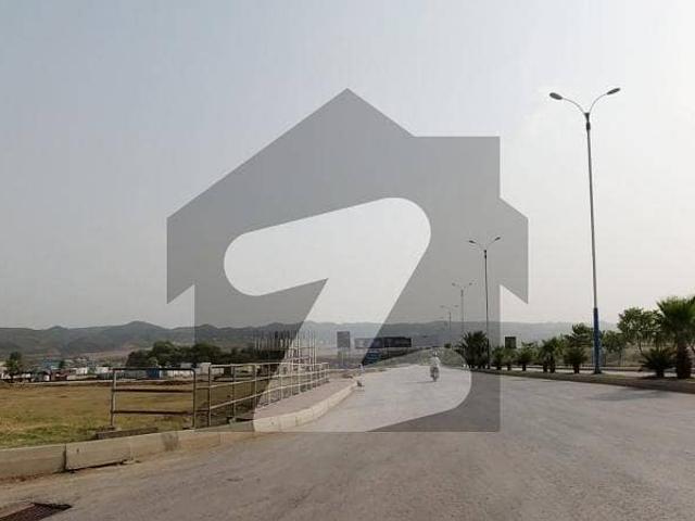 Highly Desirable Commercial Plot Available In Bahria Oriental Garden For sale