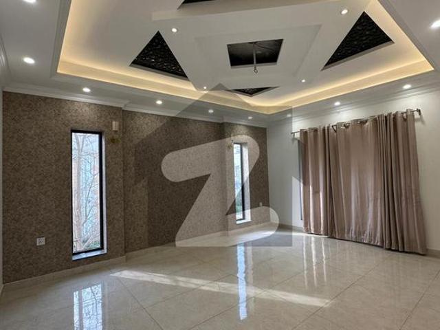 Highly Desirable Corner 9 Marla House Available In Buch Villas Phase 2 Hamid Block