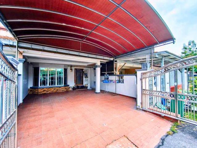 HIGHLY DESIRABLE LOCATION NICE COZY HOUSE at Prima Saujana Kajang