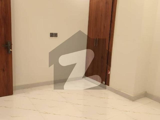 Highly Desirable Prime Location Flat Available In Peshawar Road For sale