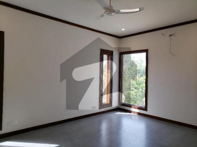 Highly Desirable Prime Location 500 Square Yards House Available In DHA Phase 7