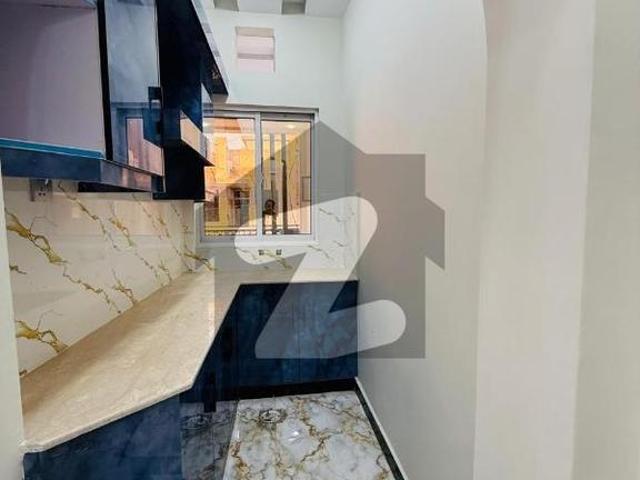 Highly Desirable Prime Location 5 Marla House Available In Warsak Road