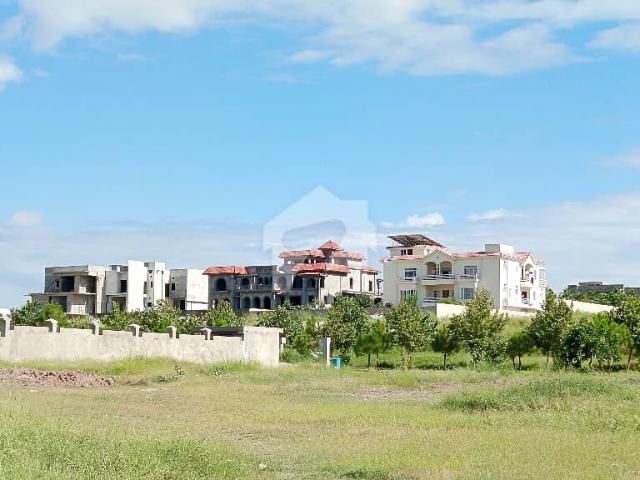 Highly Desirable Residential Plot Available In Gulberg Greens Block A For Sale