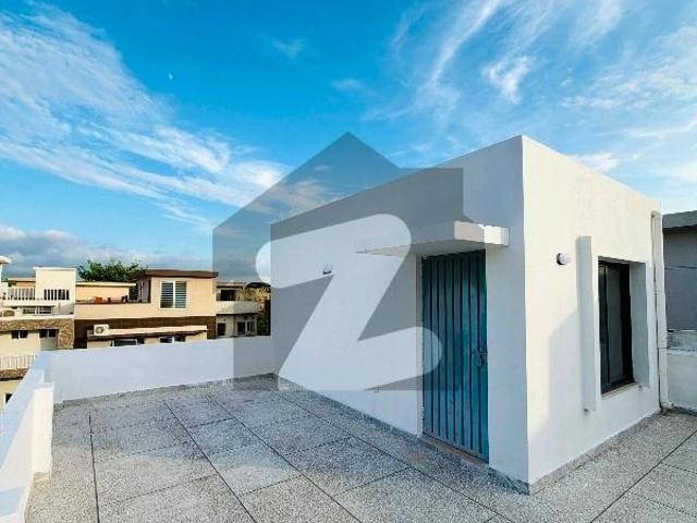Highly Desirable 1000 Square Feet House Available In D 12