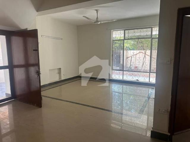 Highly Desirable 1 Kanal House Available In F 10