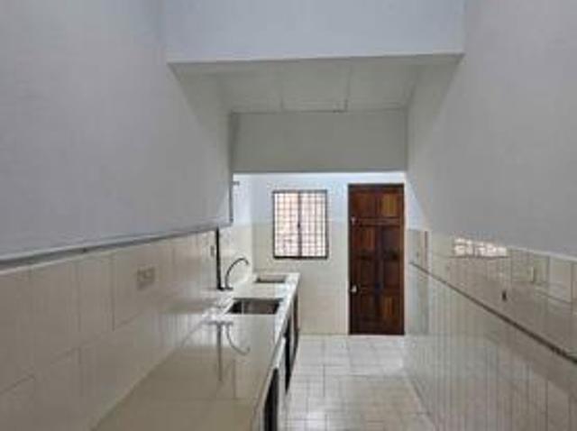 Highly Sought After Area Just Minute To BK5 LRT Pavilion Bukit Jalil