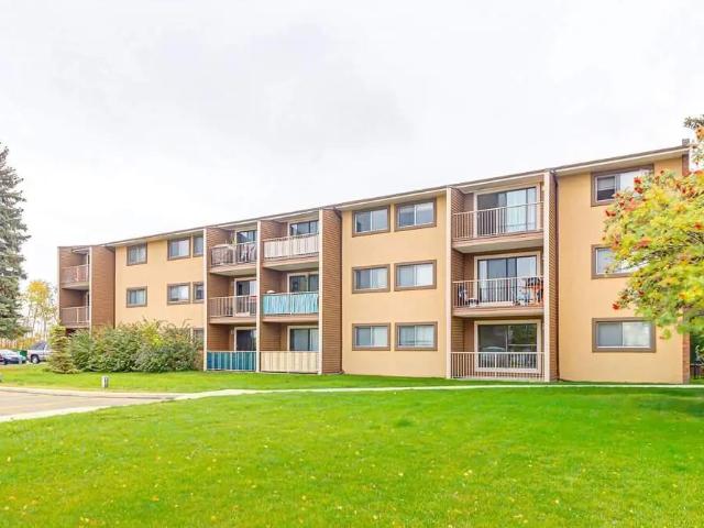 Highwood Apartments 2 Bedroom Apartment for Rent at 25 Howarth St, Red Deer, AB T4N 6J6 Highland Green
