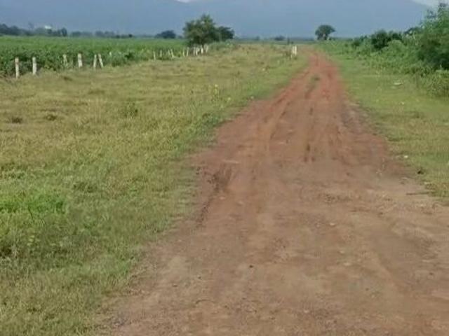 Highway Facing Semi Comme 120 Sq. Yd. Plot in Vijayawada One Town Vijayawada Listing ID: #9455