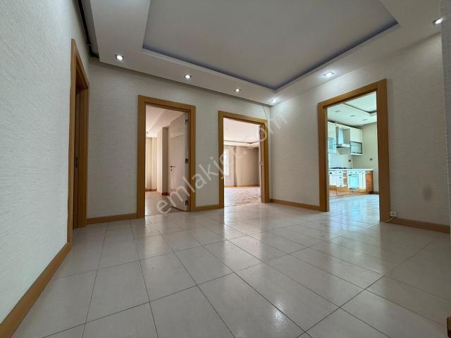 Hilal Konakları Beykent 2+1 Büyük M2 Manzaralı Daire Satılık