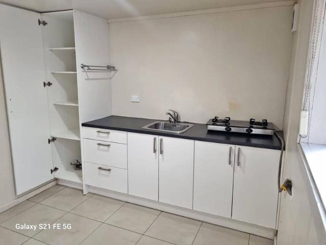 hill park, 1 bedroom