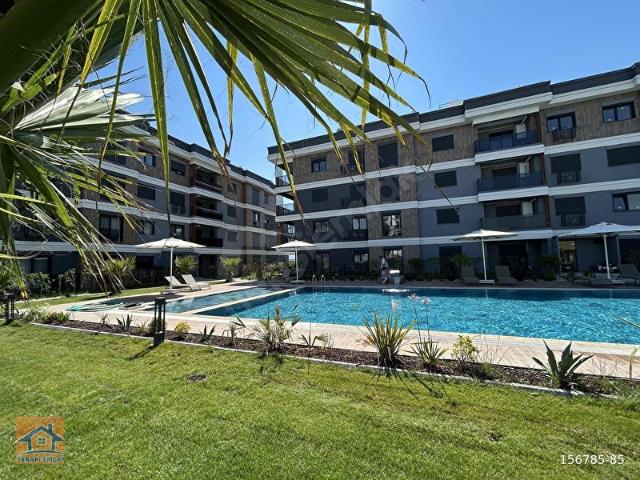 HILL SHİNE SİTESİNDE HAVUZ CEPHE FIRSAT DAİRE