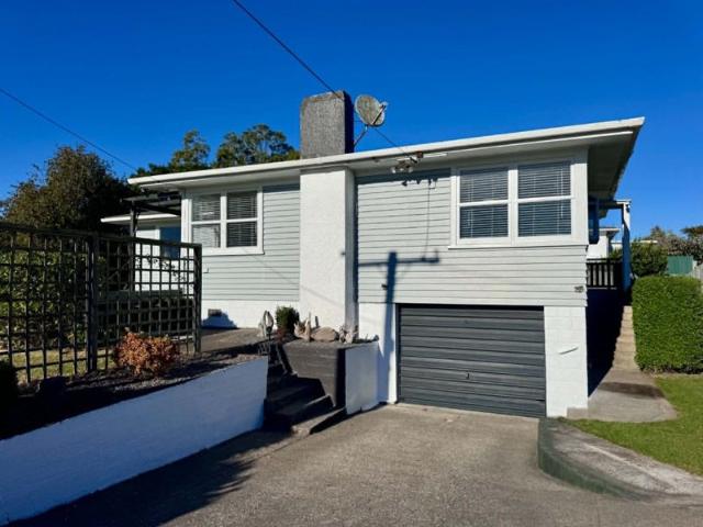 hillcrest, 3 bedrooms