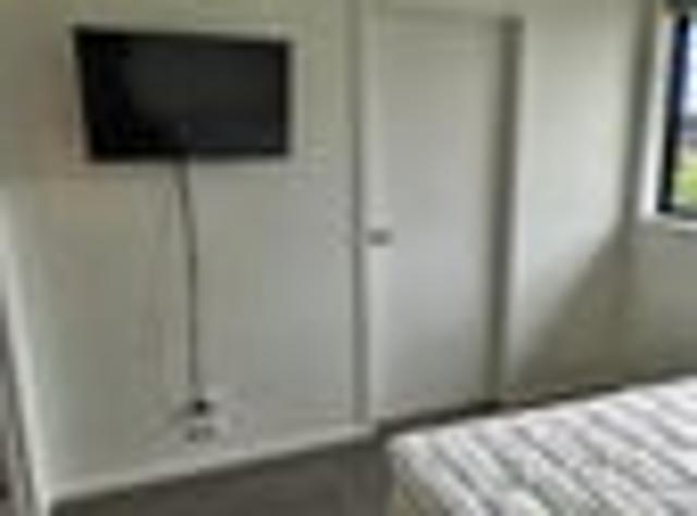 Hillcrest, 1 bedroom, $290 pw