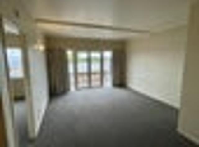 Hillcrest, 2 bedrooms, $400 pw
