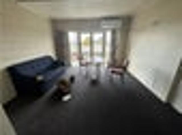 Hillcrest, 2 bedrooms, $400 pw