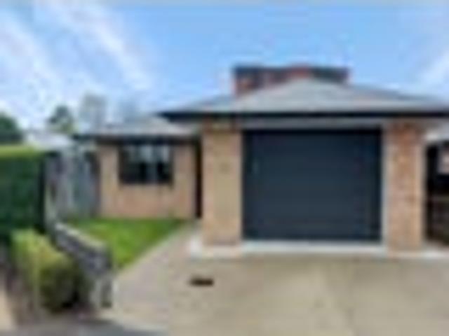 Hillcrest, 2 bedrooms, $550 pw