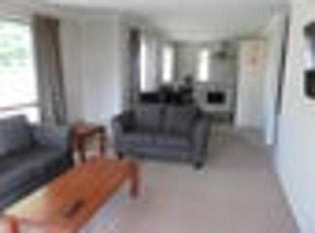 Hillcrest, 2 bedrooms, $575 pw