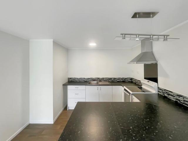 hillcrest, 2 bedrooms