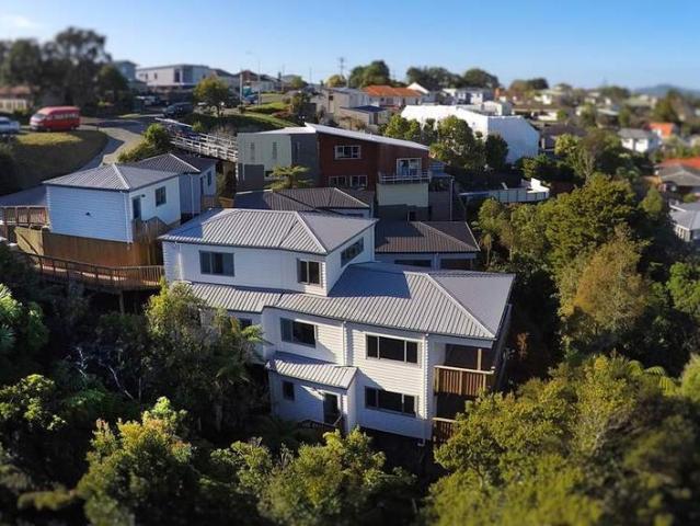 hillcrest, 5 bedrooms