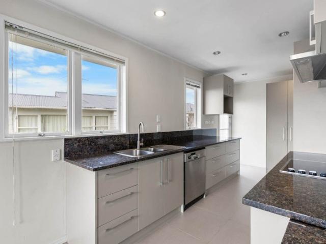 hillcrest, 5 bedrooms