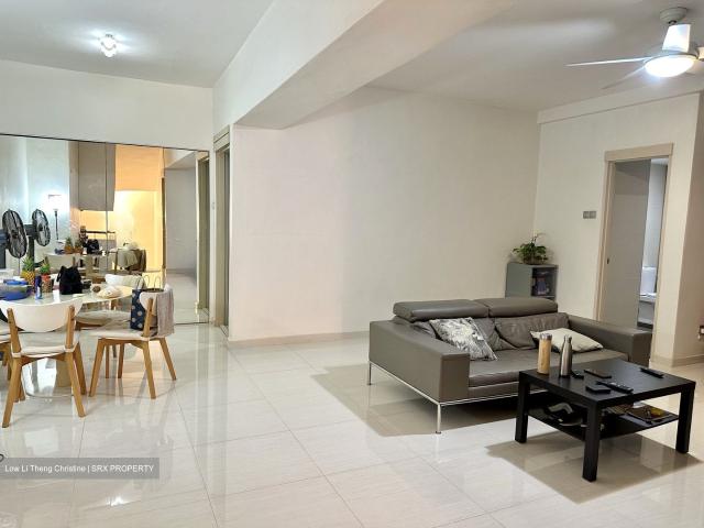 Hillcrest Arcadia D11, Condominium