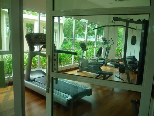 Hillcrest Residences, Bukit Jambul