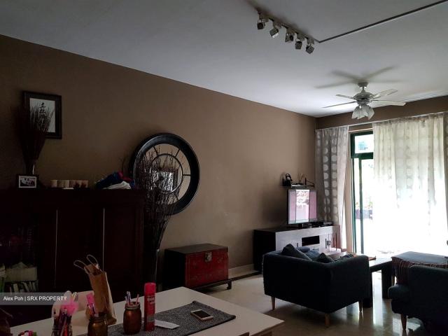 Hillbrooks D23, Condominium